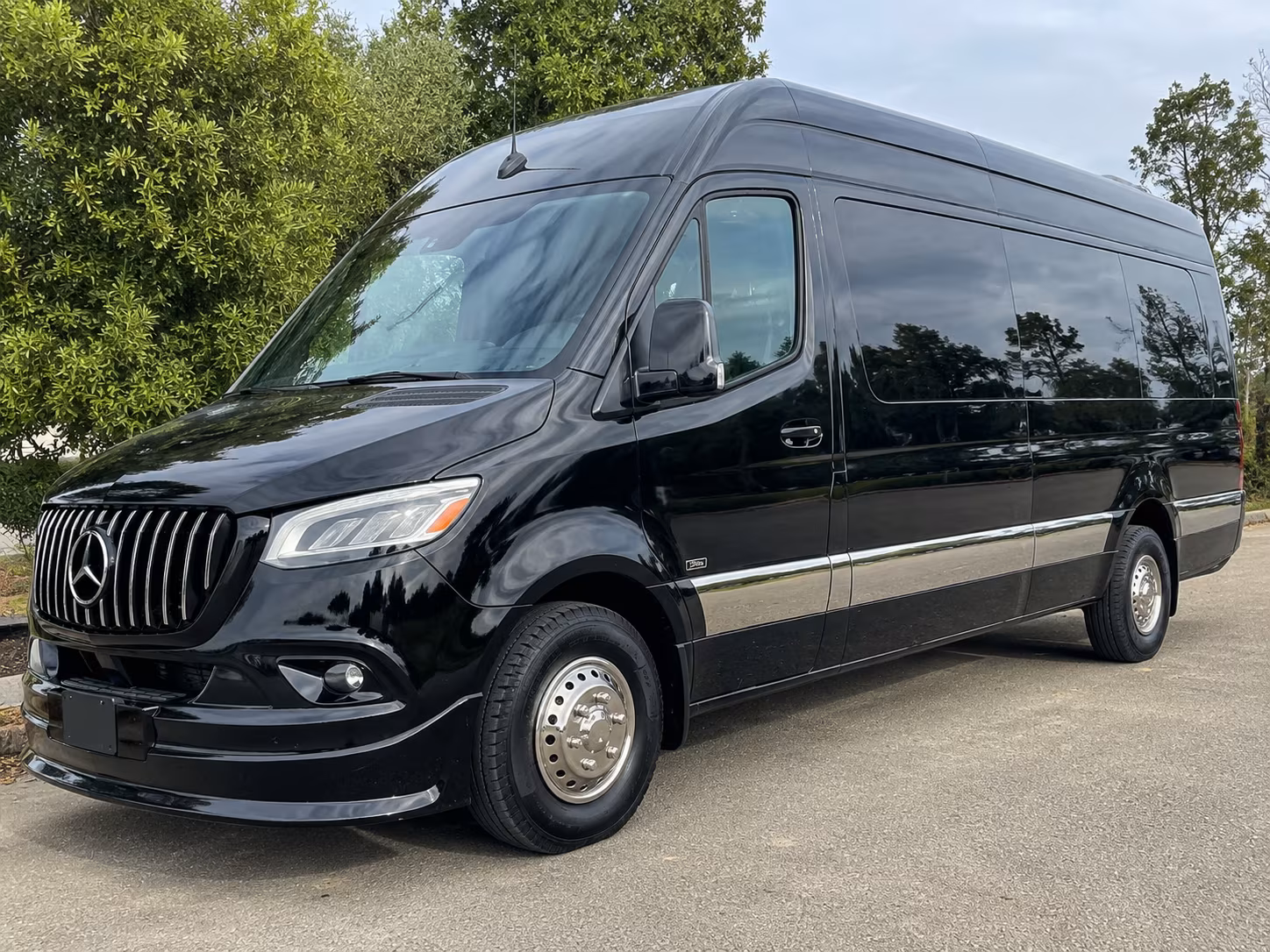 easily book transportation for your next concert or music festival 2