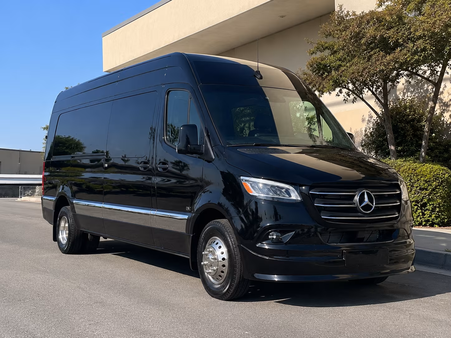 easily book transportation for your next wine tour 1