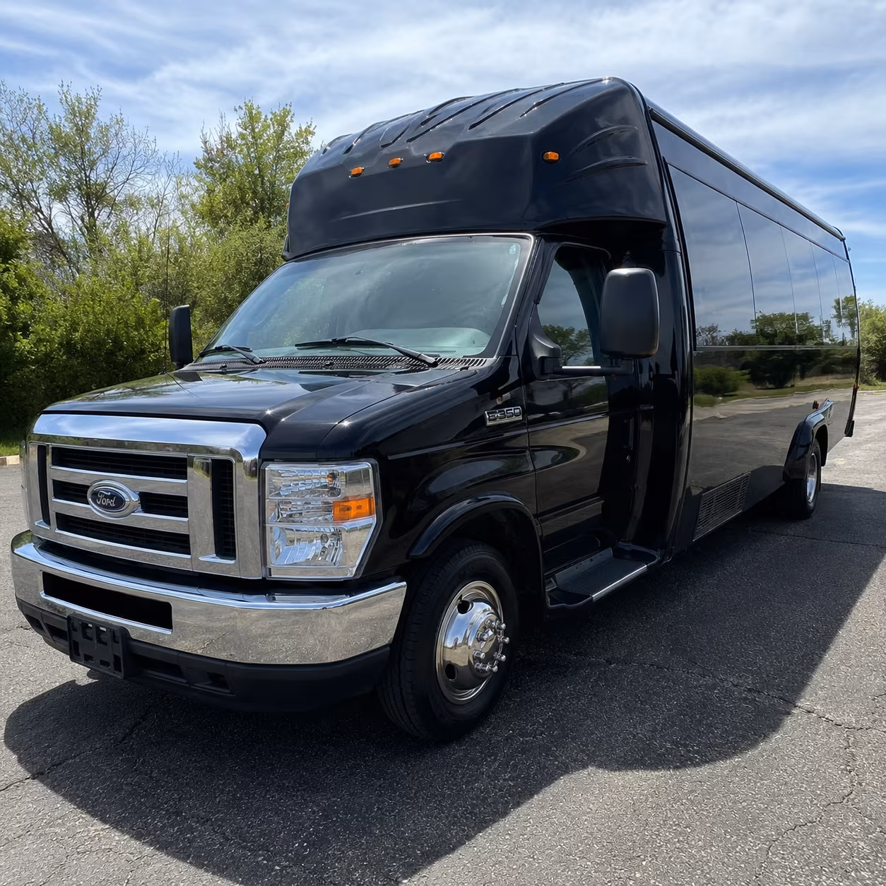 virginia beach oceanfront bars nightlife party bus rental